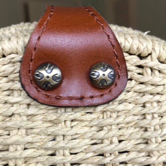 Patricia Nash Women Bonella Spring Wicker Natural Tan Susella Crossbody Mini Bag - Picture 7 of 16